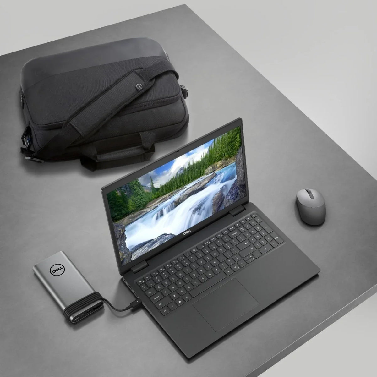 Latitude 3520 - 15.6" - Intel Core i7 1165G7 - 8 GB RAM - 256 GB SS (8604F)
