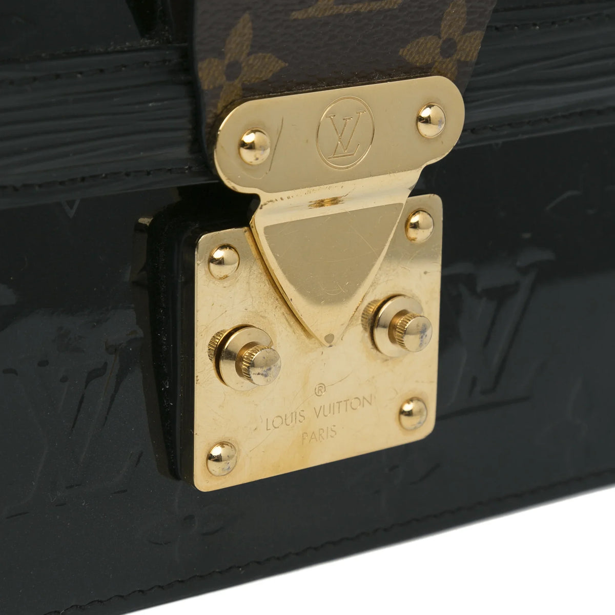 Pre-Owned Authenticated Louis Vuitton Monogram Vernis Wynwood Leather Black Crossbody Bag Unisex (Good)